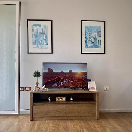 Apartamento 21° Bs Pazari City Center Comfort Tirana Exterior foto