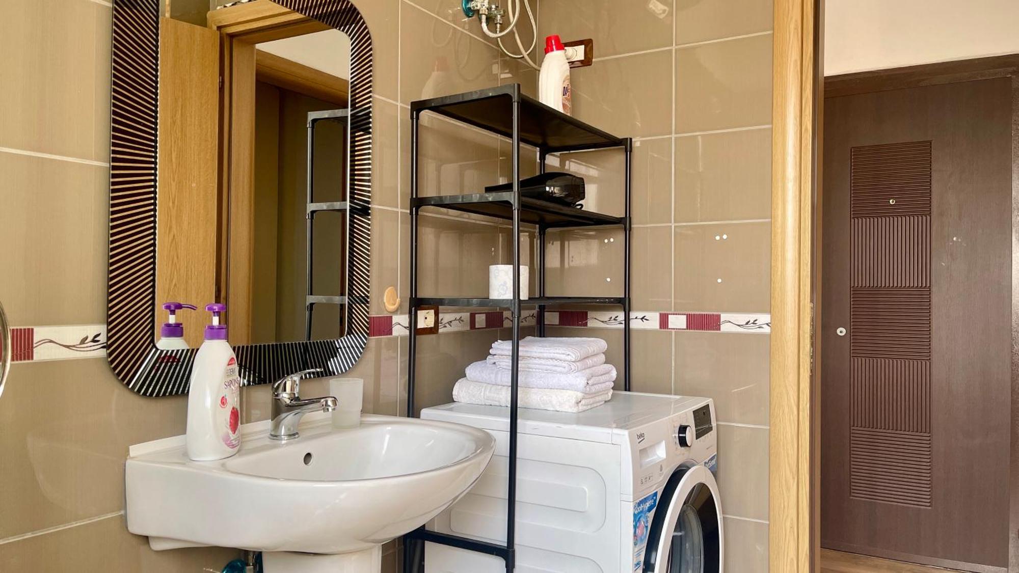 Apartamento 21° Bs Pazari City Center Comfort Tirana Exterior foto